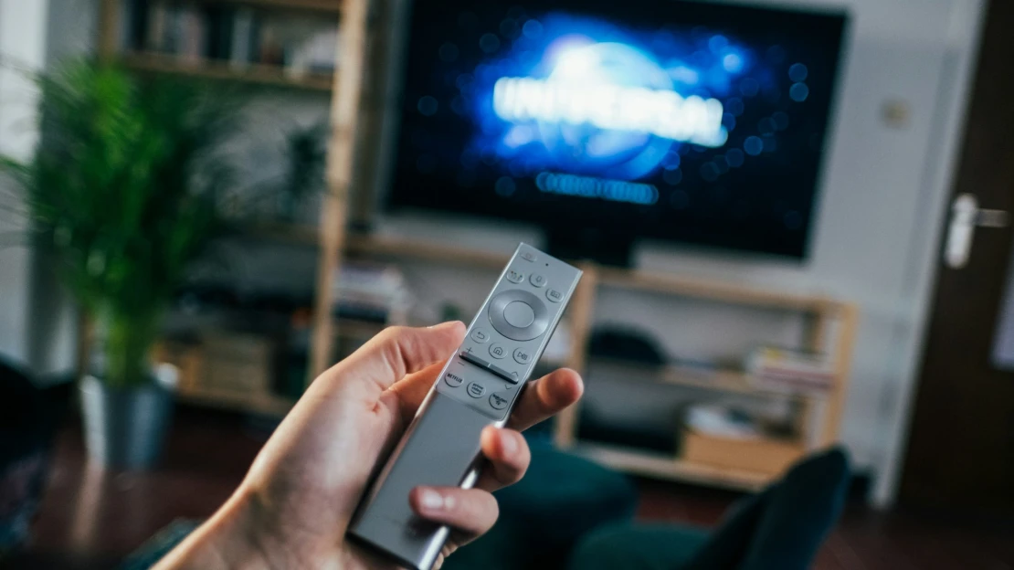 Zdarma a&nbsp;v&nbsp;zisku. Na čem vydělávají streamovací platformy, za které neplatíte