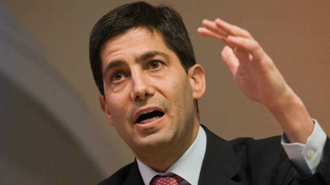 Trump nominoval nového šéfa Fedu. Kdo je Kevin Warsh a co od něj čekat?