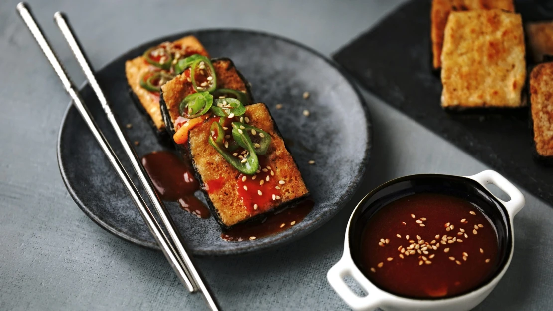 Tofu, co si hraje na sushi. Jednoduchý veganský snack