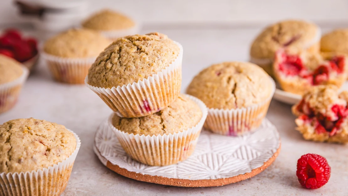 Malinové muffiny s vločkami. Pro pomalá rána i klidná odpoledne