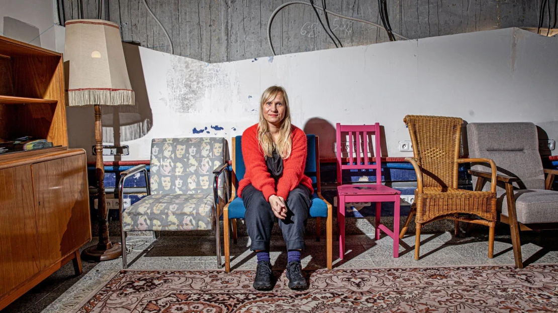 Proměnila Vršovice i&nbsp;uměleckou scénu. Teď Václavová „odložila šaty“ v&nbsp;intimní knize