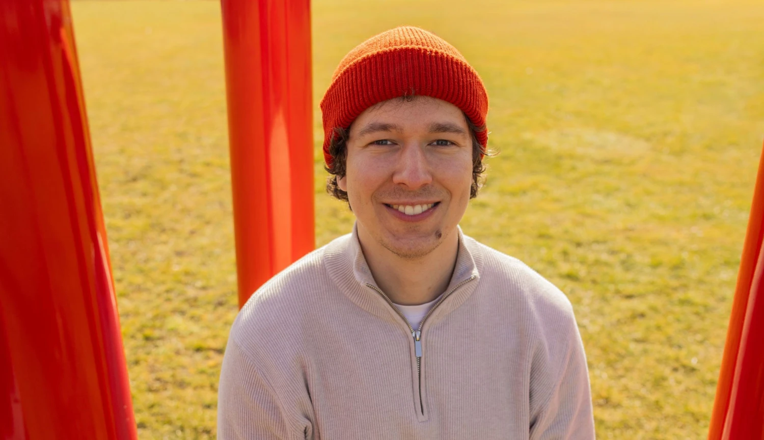 Lavičky, které můžete přenést, i&nbsp;virální video. Úspěch je pomíjivý, říká nadějný designér