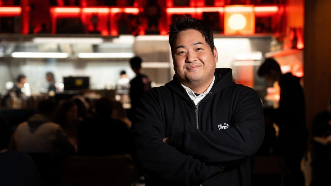 Mezi vývarem a národní hrdostí. Za oblíbeným ramen barem v&nbsp;Praze stojí Korejec