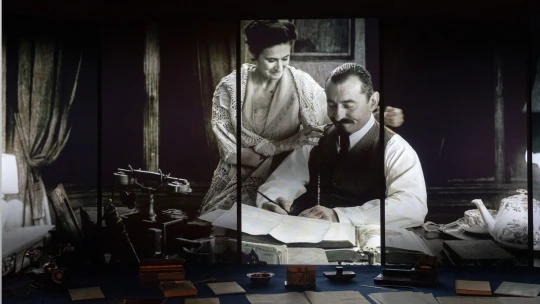 Ondřej Vetchý znovu jako Rašín. Centrální banka otevírá novou audiovizuální expozici