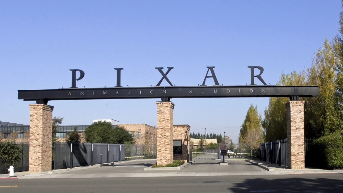 Jak se z&nbsp;urážek stala dohoda. Před 20 lety koupil Disney studio Pixar