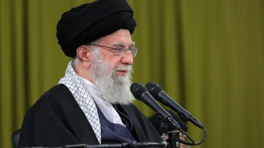 Íránský vůdce Chameneí je mrtvý. Byl zabit při&nbsp;izraelsko-amerických úderech