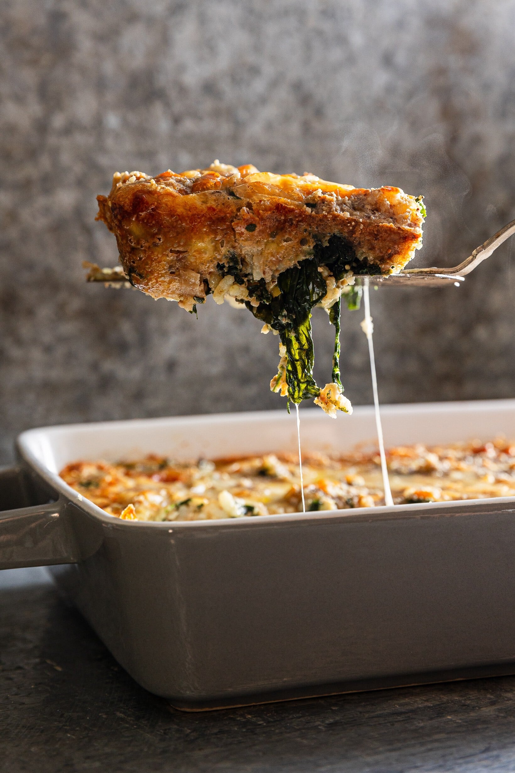 Bezmasá sobota. Zapečená špenátová rýže s ořechy a sýrem potěší celou rodinu