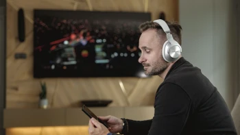 Euforie zvuku. Ikonický brand slaví 60 let, tón ale udává stále