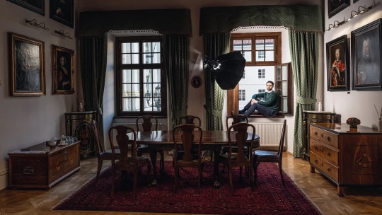 Šlechtic, investor, nový partner v&nbsp;Credu. Kdo je Max Kolowrat z&nbsp;30 pod 30?