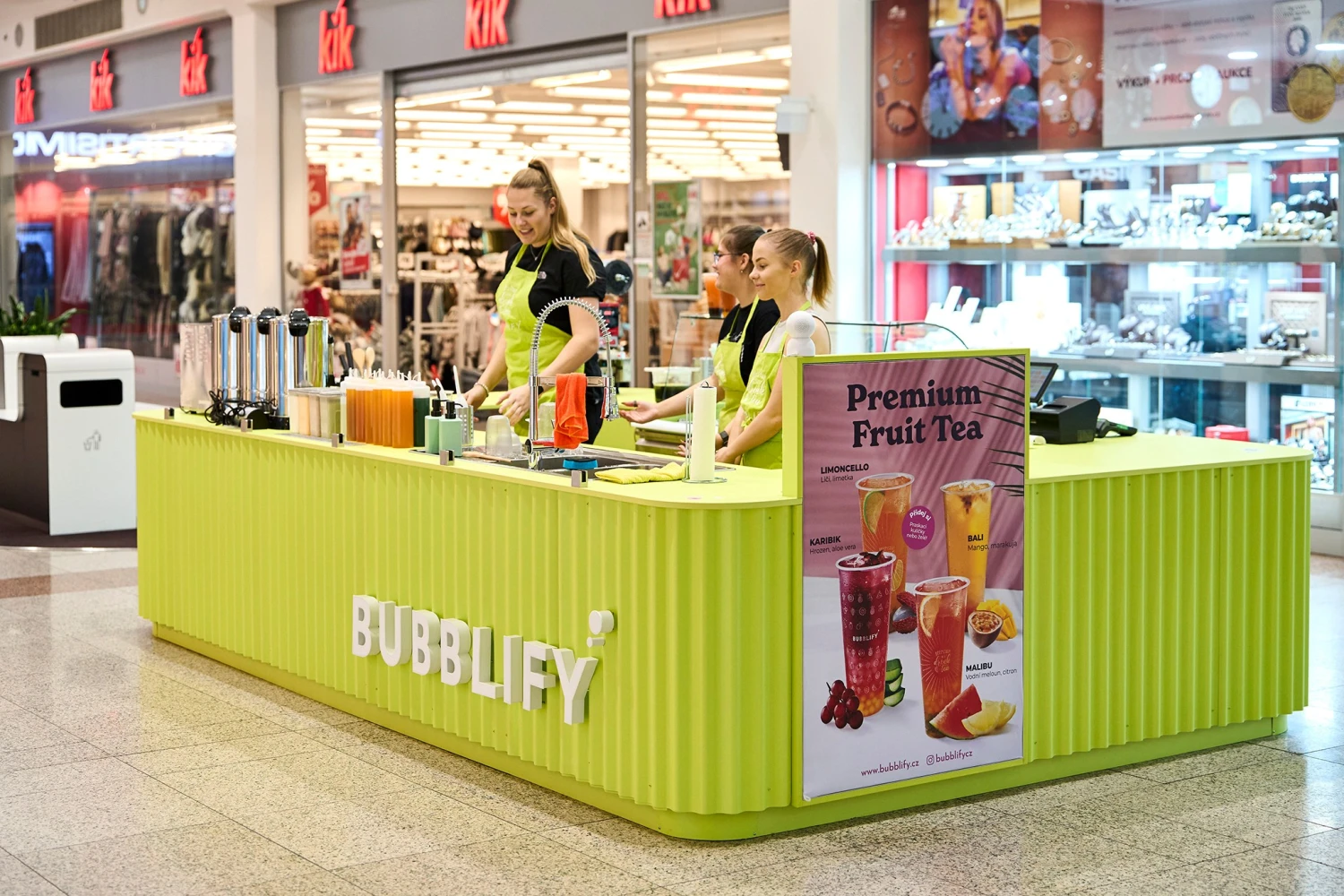 Pepovy kytky, ale jinak. Dušátko rozjel nový byznys