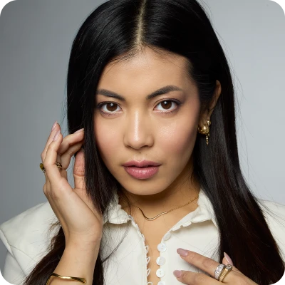 Bé Hà Nguyen