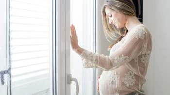 Cizince láká, ale Čechům přijde drahé. Na kolik vyjde umělé oplodnění?