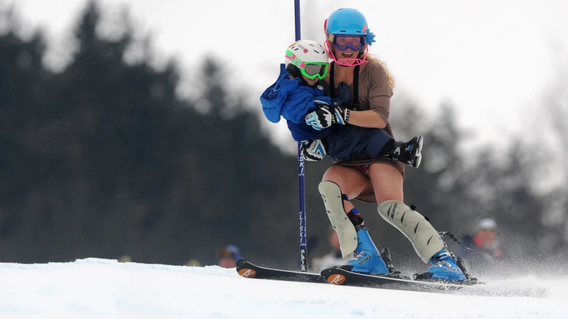 Létající rodina, chameleon i&nbsp;nevěrník. Tady je sedm nevídaných příběhů zimních her