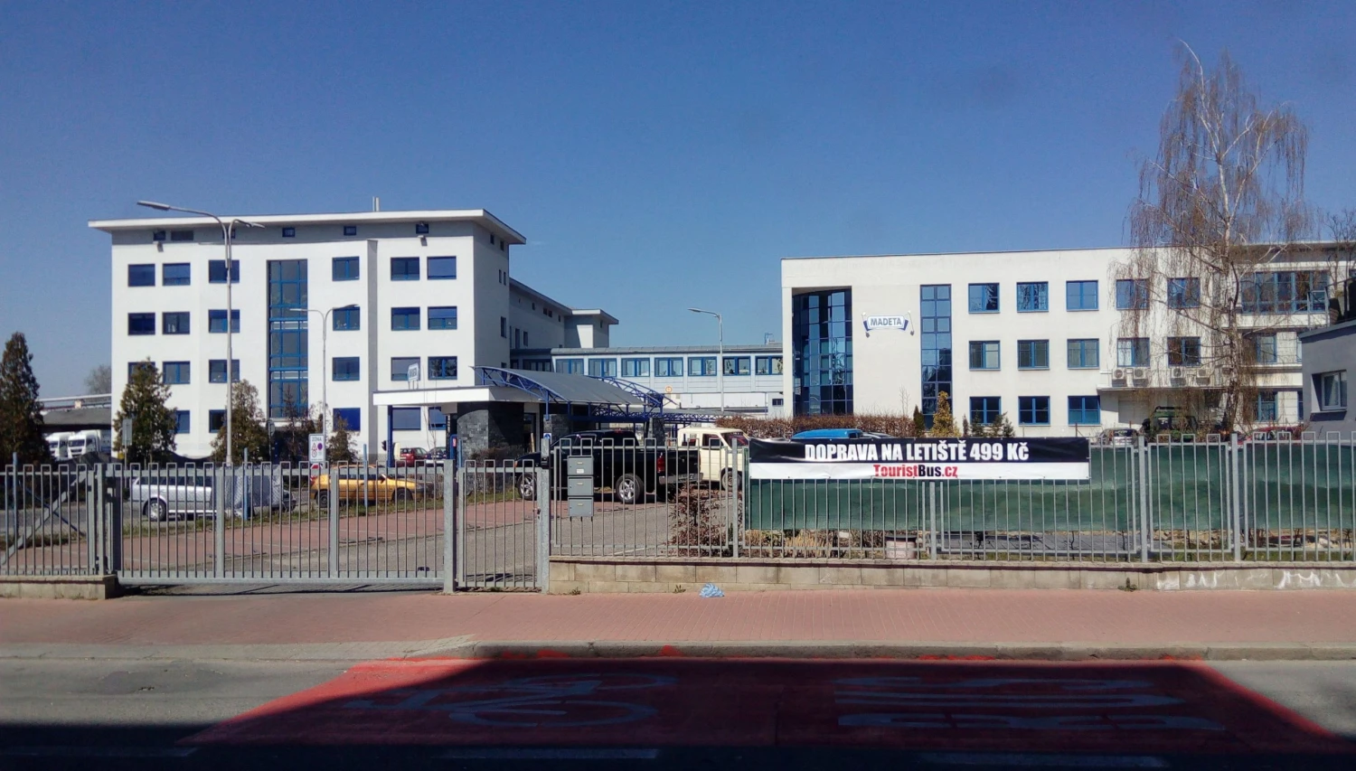 Zisk Madety vyletěl předloni na trojnásobek. Mlékárna vydělala čtvrt miliardy