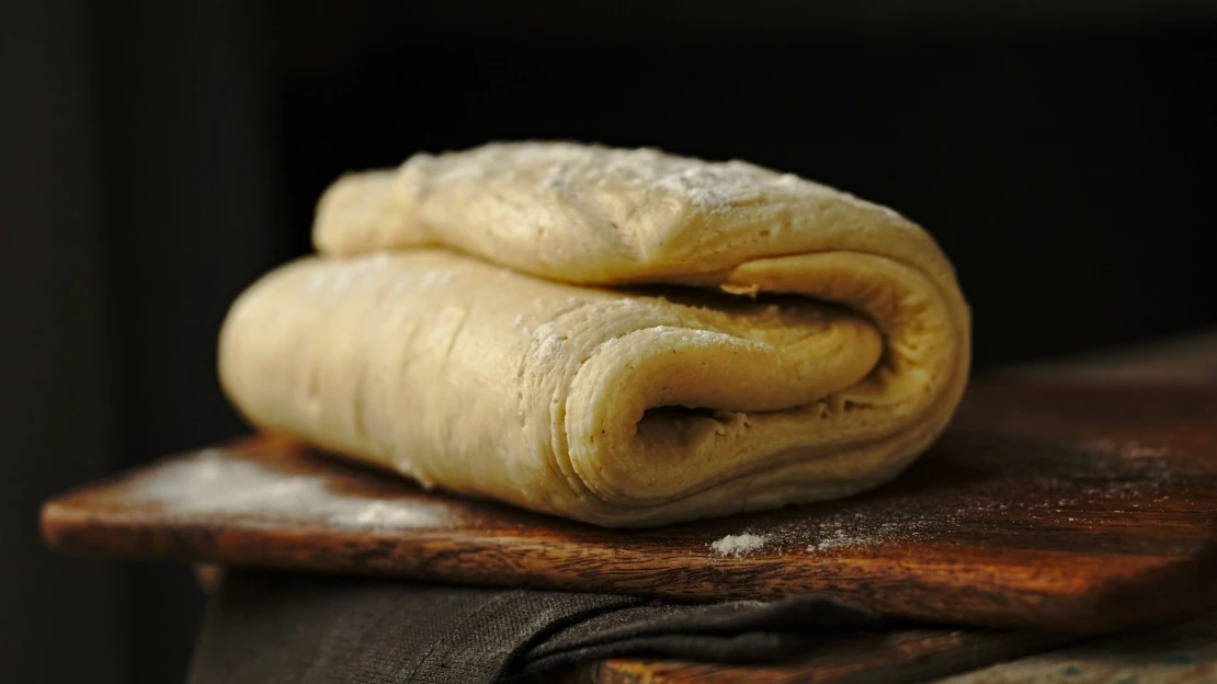 Domácí plundrové těsto. Tajemství vrstev, které stojí za dokonalými croissanty
