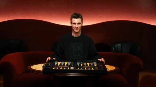 V hlavě šampiona. Jak se ze Zdeňka Žižky stal král backgammonu a pokerový génius?