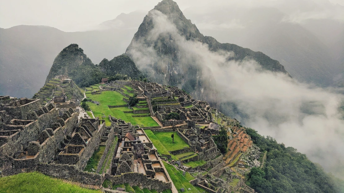 Kam už vás jen tak nepustí? Tyhle ikonické destinace zavádějí tvrdé limity i&nbsp;opatření