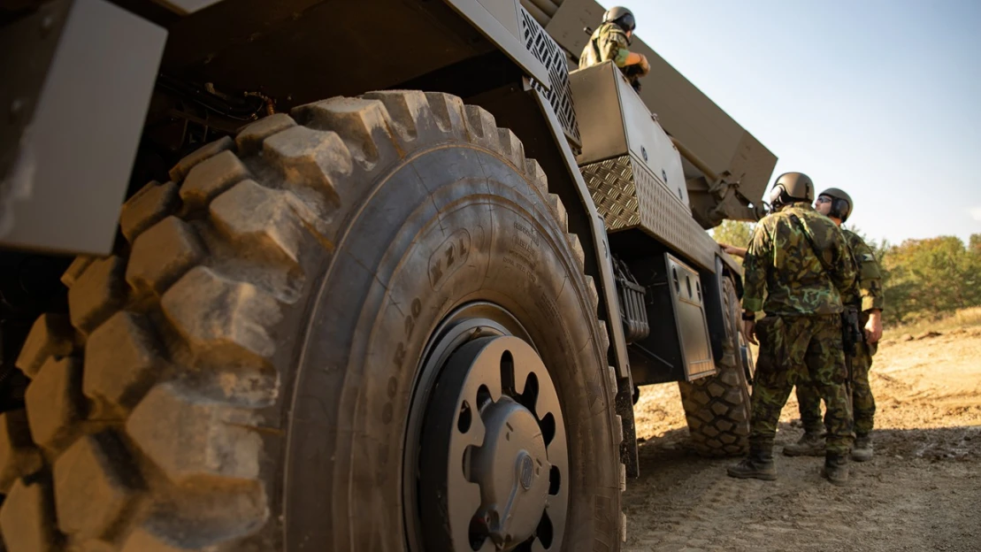 Zakázka za šest miliard. Strnadova Excalibur Army dodá do Asie sto obrněných vozidel