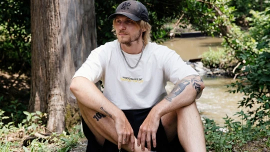 NFT už nejsou jen opice. Český umělec prodává díla investorům z&nbsp;celého světa