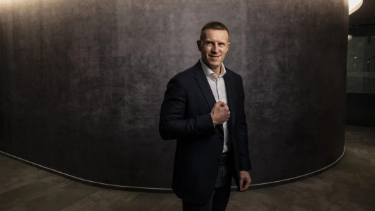 Velký třesk naruby. Šéf O2 o&nbsp;synergiích v PPF, AI i&nbsp;budoucnosti telekomunikací