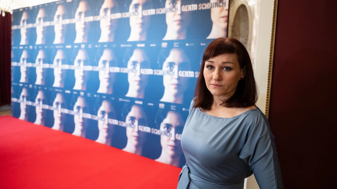 Až s&nbsp;mateřstvím jsem doopravdy pochopila své hrdinky, říká spisovatelka Tučková