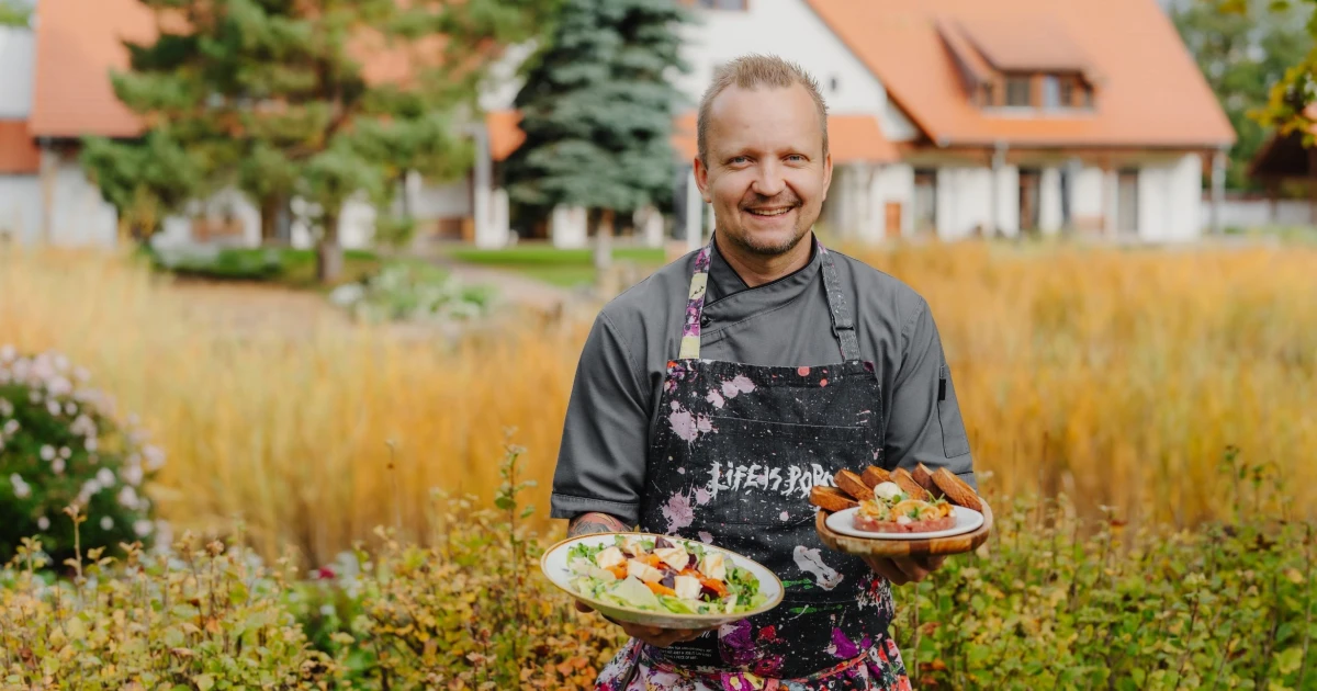 Bib Gourmand, zelená hvězda a vlastní pole. Proč si zajet do Dvora Perlová voda?
