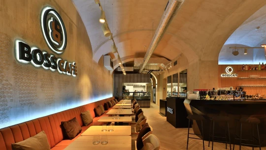 Boss v&nbsp;Praze otevírá novou kapitolu. Spojuje módu a gastronomii