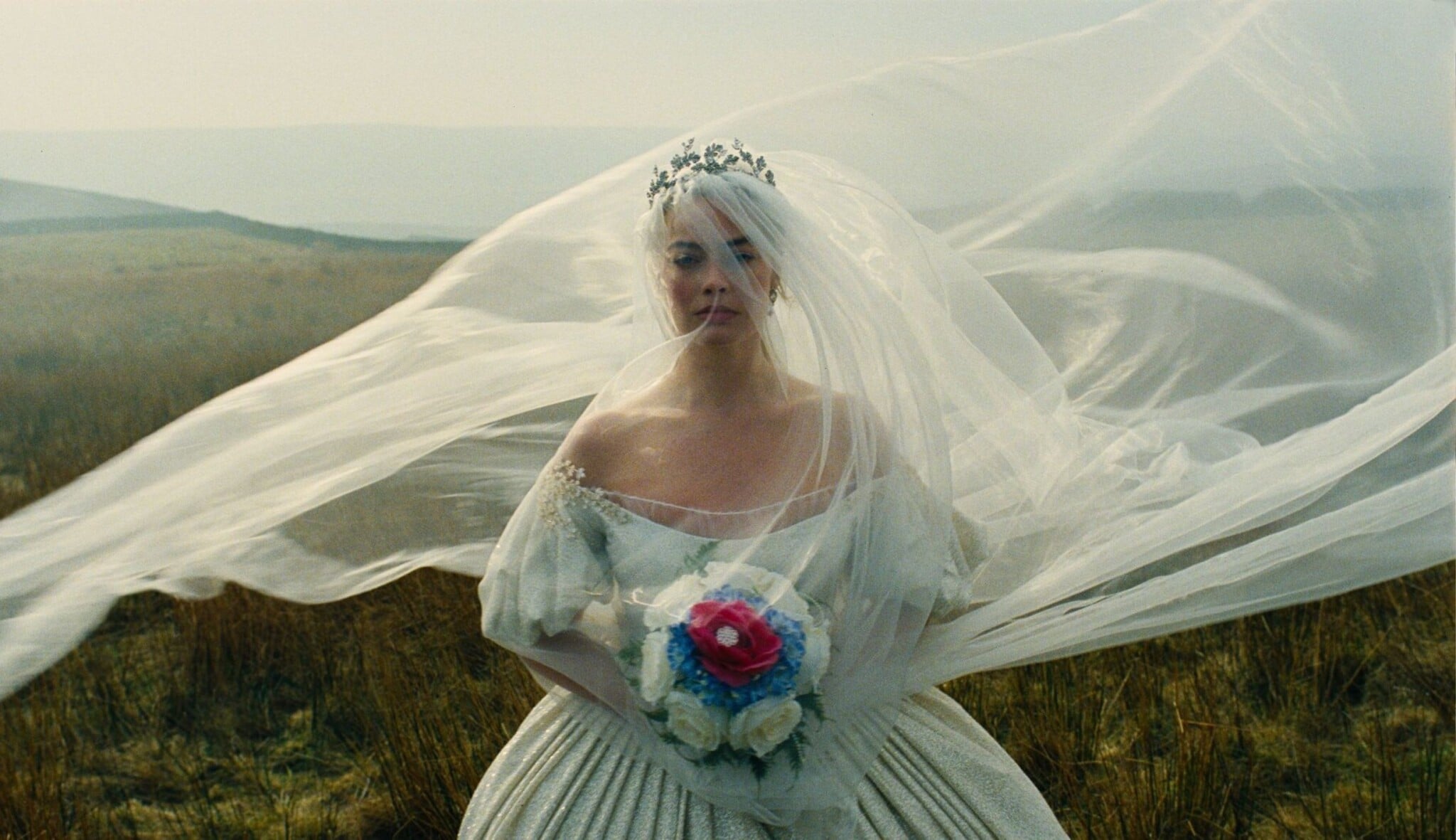 Zlatý zub a zakázaná láska. Toto je příběh šperků z filmu Bouřlivé výšiny