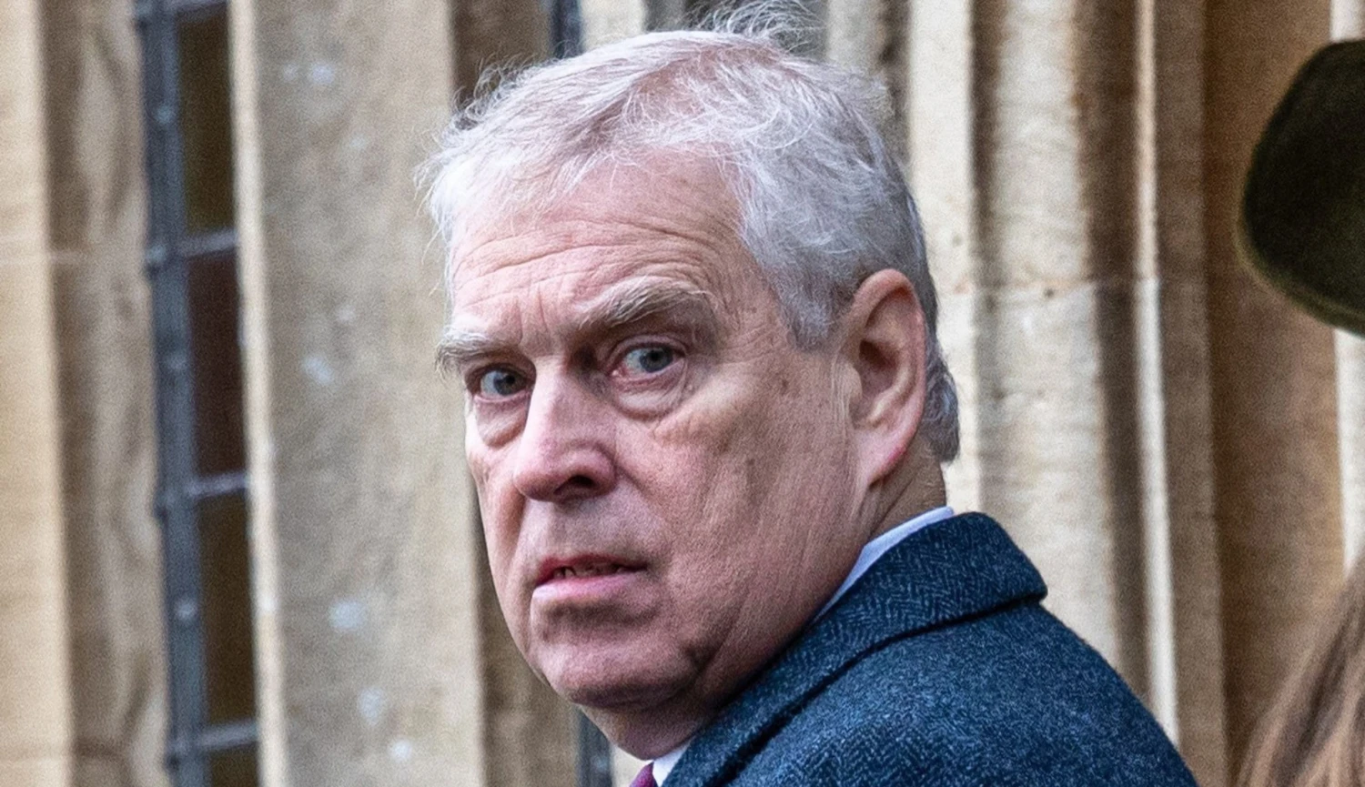 Stýkal se s podnikateli, chtěl peníze a slávu. Teď už Andrew ví, že dno má ještě sklep