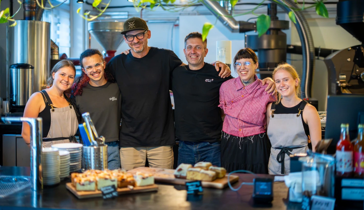 Z loděnice vyrostla pražírna. Zásobuje stovky podniků a&nbsp;zrodila v&nbsp;Brně kávový fenomén