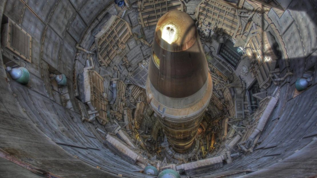 Dohoda skončila, USA modernizují a&nbsp;Čína zbrojí. Je tu nová éra jaderného nebezpečí