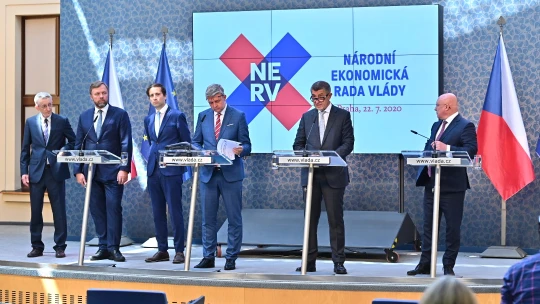 Vláda rozhodla o zrušení NERV. Je to špatné rozhodnutí, tvrdí expremiér Fiala
