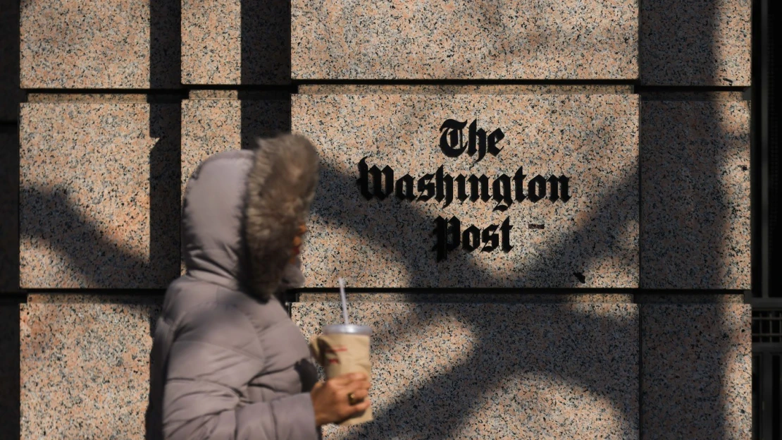 Bezos řeže do Washington Post. Vše, co chcete vědět o otřesech slavného deníku