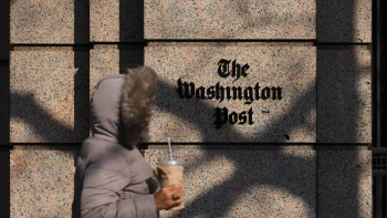 Bezos řeže do Washington Post. Vše, co chcete vědět o otřesech slavného deníku