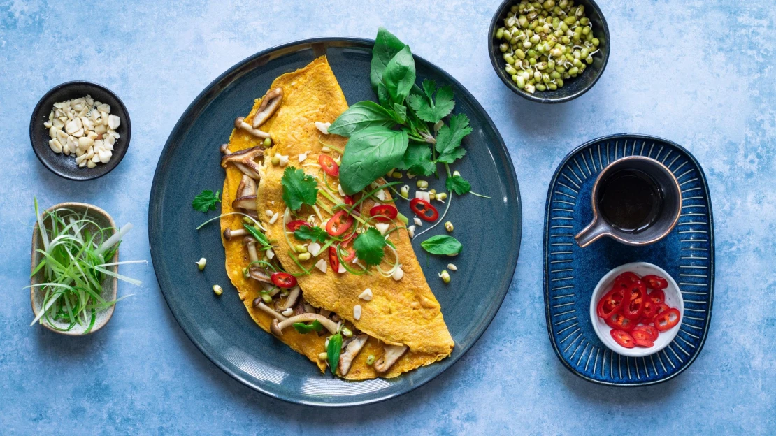 Rychlá asijská omeleta s&nbsp;houbami. Nebudete ji chtít přestat jíst