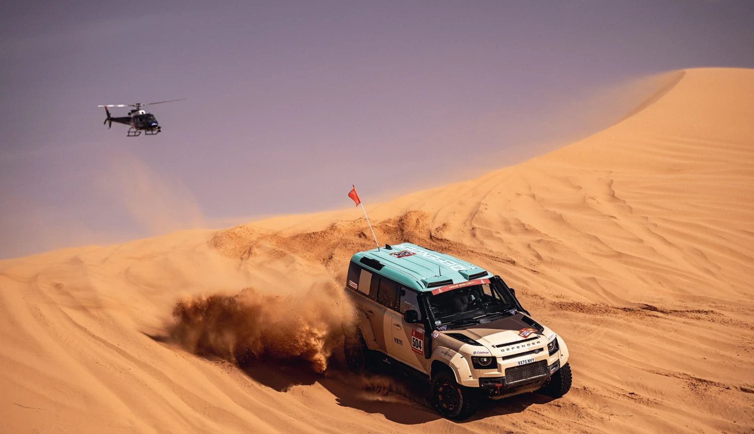 Rallye plná příběhů. Byli jsme na Dakaru s&nbsp;britskou legendou