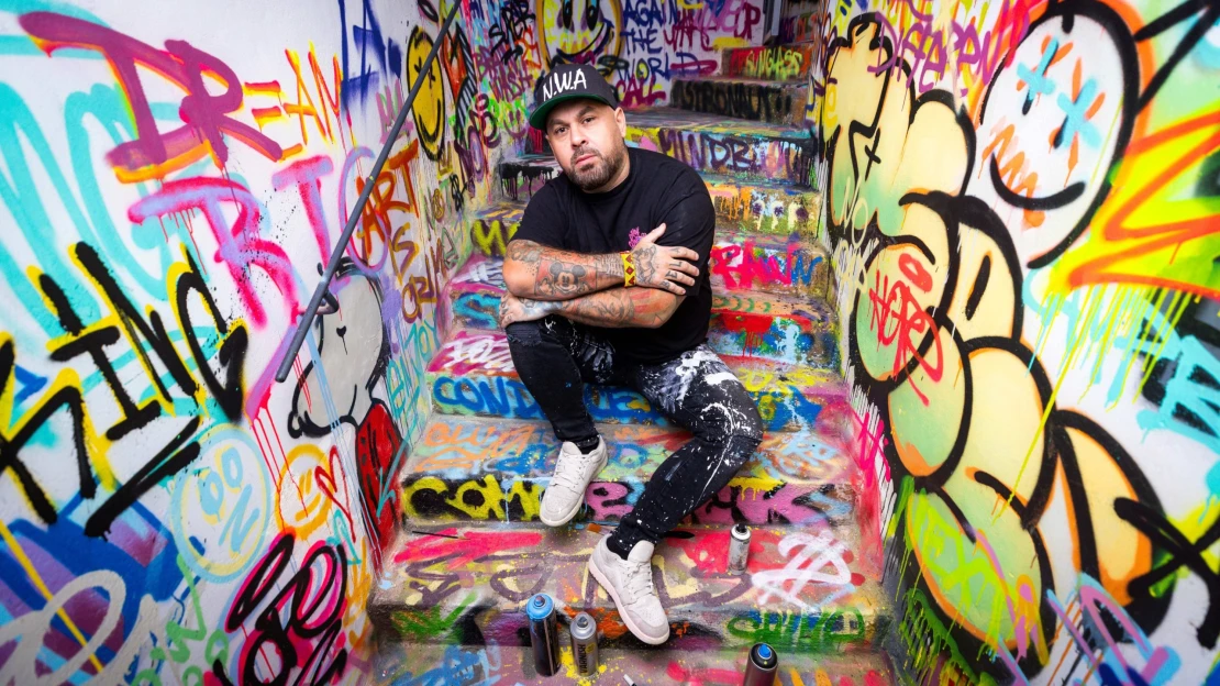 Z galerie do obýváku. Josef Rataj rozvíjí Warholovu myšlenku dostupného umění