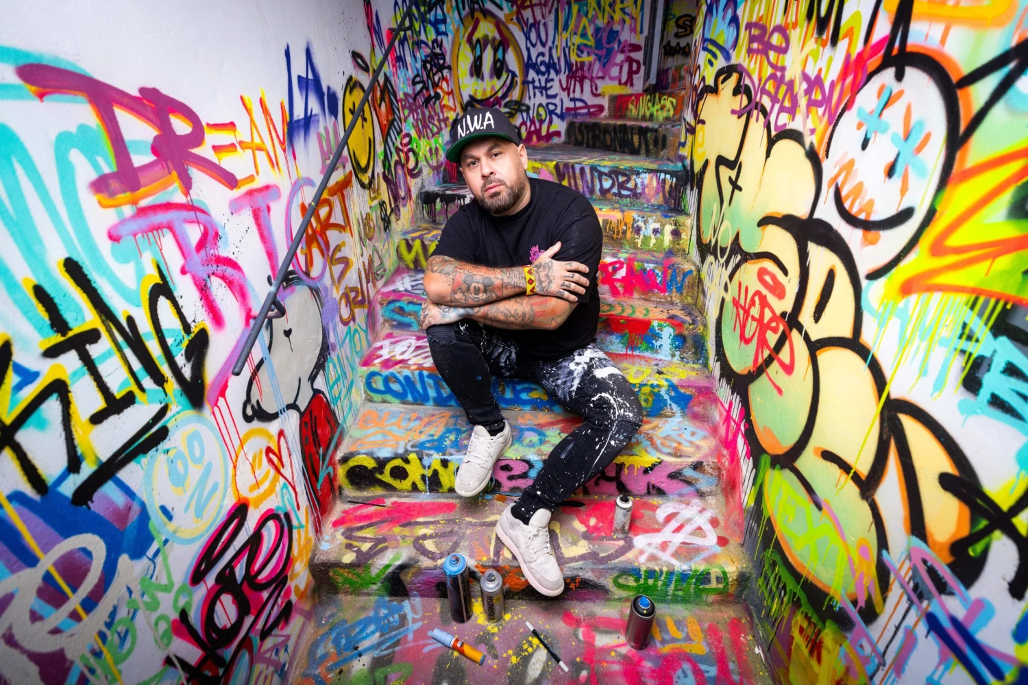 Z galerie do obýváku. Josef Rataj rozvíjí Warholovu myšlenku dostupného umění