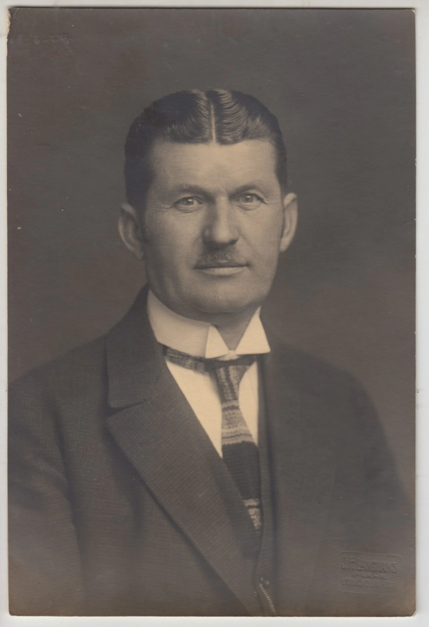 Žít jako Baťa, jíst jako Baťa. Odkaz byznysové legendy ožívá v knihách i na jevišti 