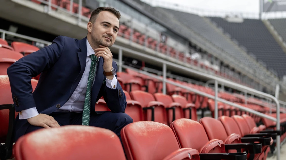 Byznys, vliv a sport. Čech ve službách americké miliardářky chce dobýt Evropu