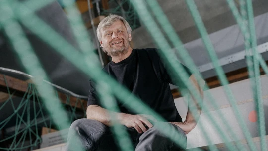 Tři miliardy za tři roky. Egoé roste a&nbsp;s&nbsp;vlastními lyžemi míří do Kanady