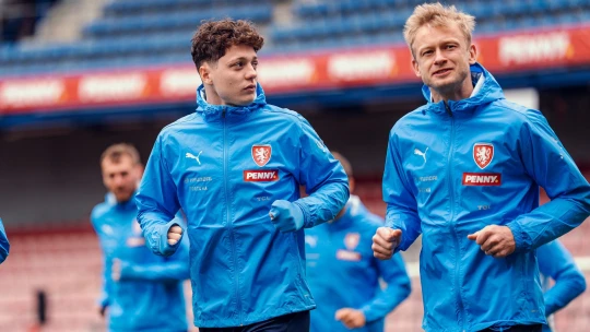 Ranní výběr: Česko je krok od mistrovství, Trump od pozemní operace v Íránu