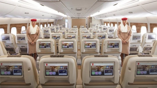 Emirates v problémech. Přestaly do Prahy posílat „Superjumbo“ a kvůli válce krvácí