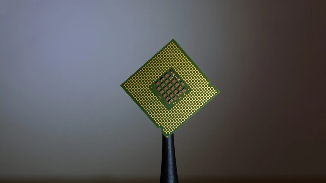 Čipový průmysl v&nbsp;ohrožení. Ceny helia rostou kvůli válce v&nbsp;Íránu