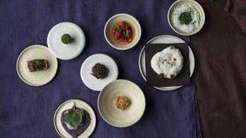 Gastro zážitek na pomezí snu. ZE MĚ Projekt přivádí degustační večer do brownfieldu