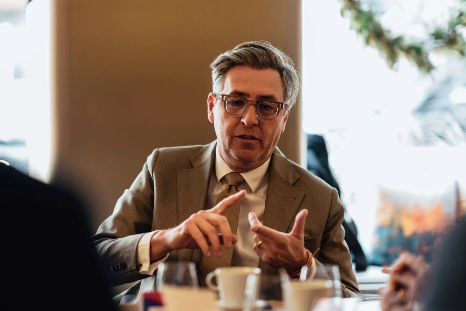 Místo tvrdého a měkkého i učme děti investovat, zaznělo u kulatého stolu