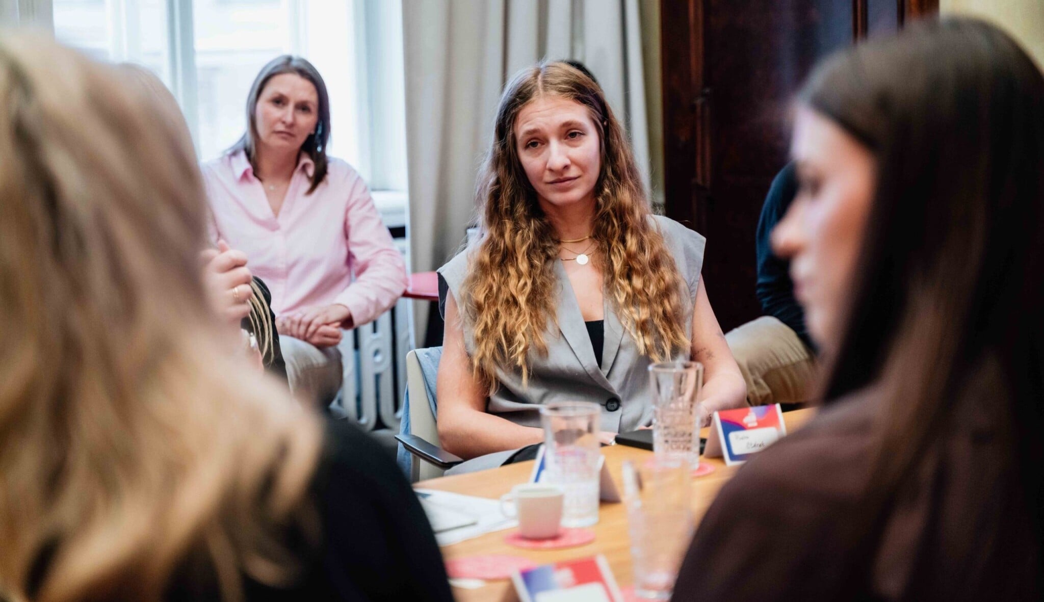 Porno v první třídě, AI na střední. Generace Z dospívá online a v nejistotě