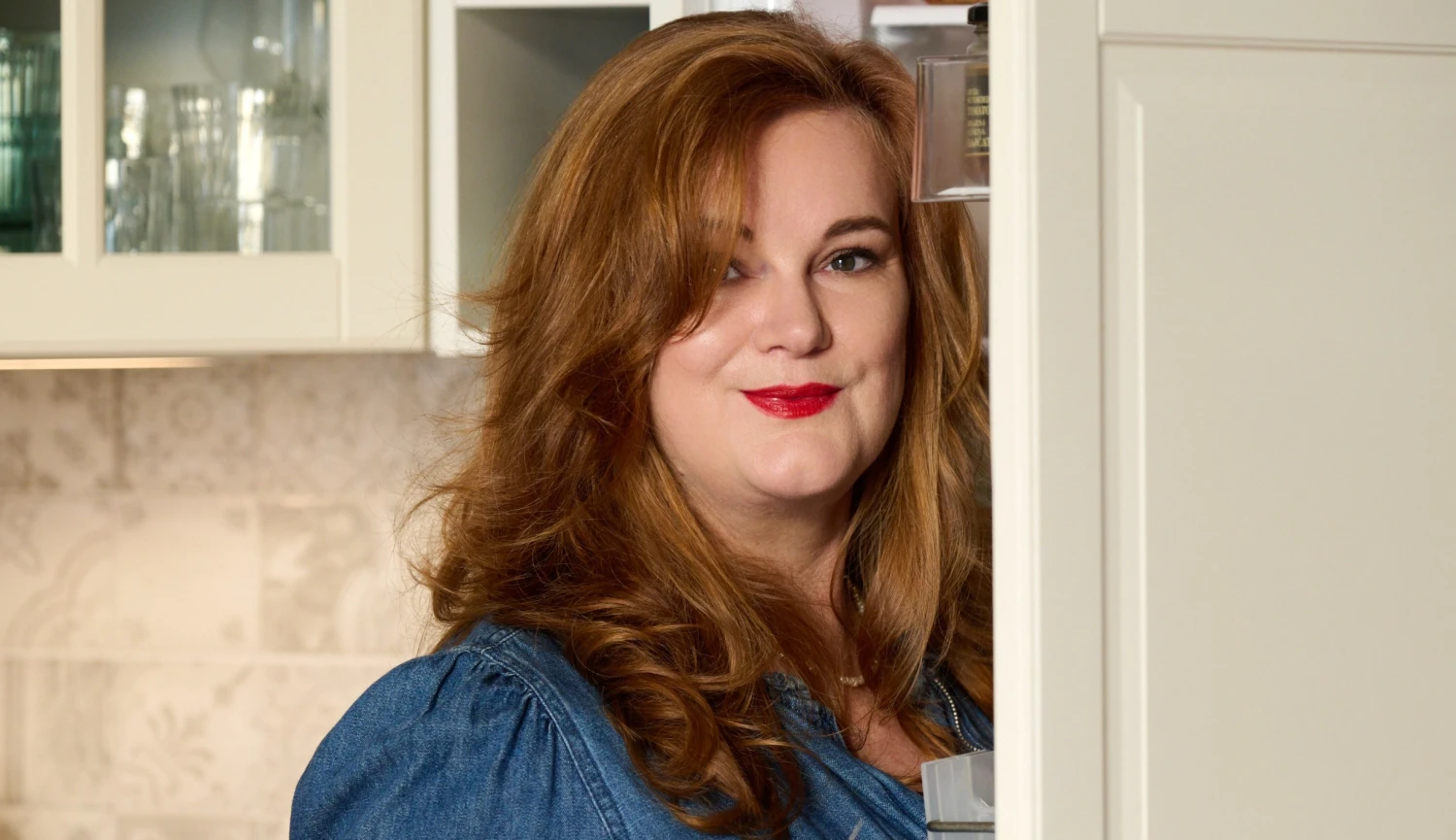 Vedla gastro časopisy i legendární bistro Topinka. Teď vydává kuchařku pro singles