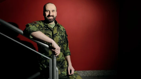 Už za pár let bude potřeba mnohem méně lékařů, říká neurochirurg Májovský