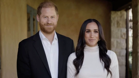 „Vzpomínky se mohou lišit.“ I pět let po památném vzkazu se Sussexovi hledají